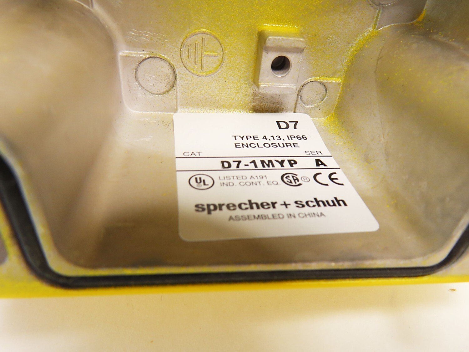 Sprecher + Schuh D7-1MYP Yellow Metal Enclosure Type 4,13 1 Hole NEW IN BOX
