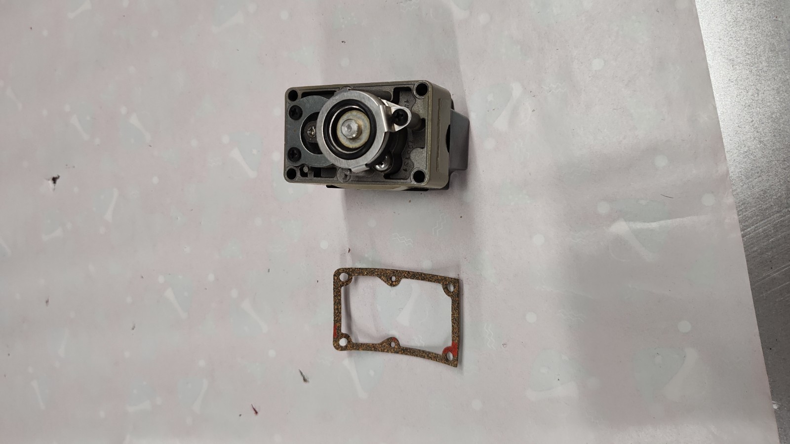 New Honeywell V8254A-1023 Valve Operator