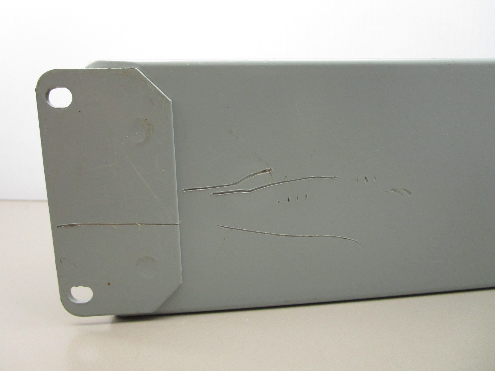 Hoffman E-3PB Push Button Enclosure with Switches ON-OFF-ON / Start / Stop
