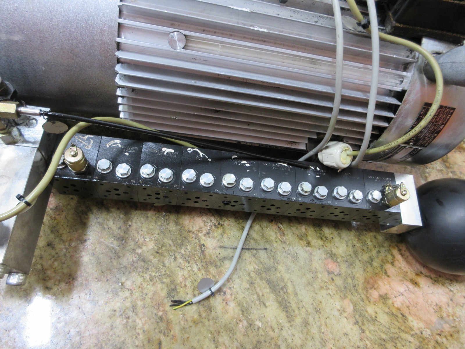 GILDEMEISTER TWIN 32 CNC LATHE HAWE HK N.SK.7961 B/2 036178-03-04 VENTILATOR FAN