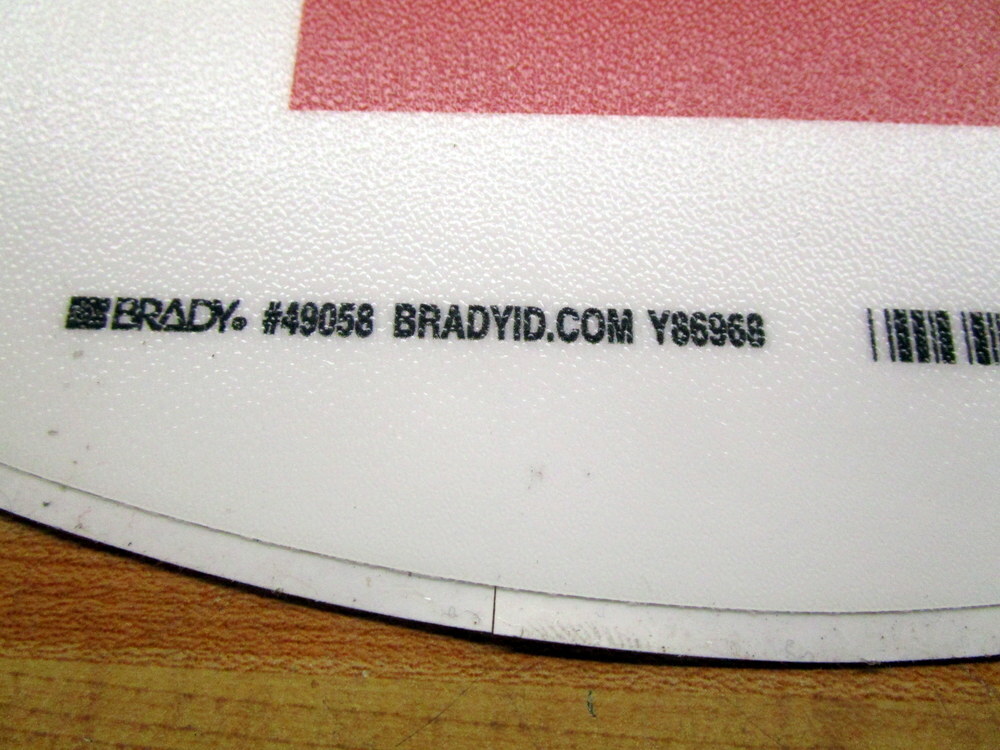 Brady 49058 Arrow Sign 121630