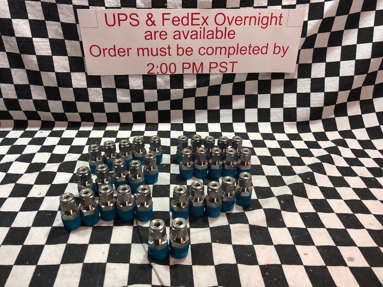 LOT OF 32 SWAGELOK SS-400-1-6, MALE ADAPTER 1/4″ T X 3/8″ FNPT SHIPSAMEDAY#C33