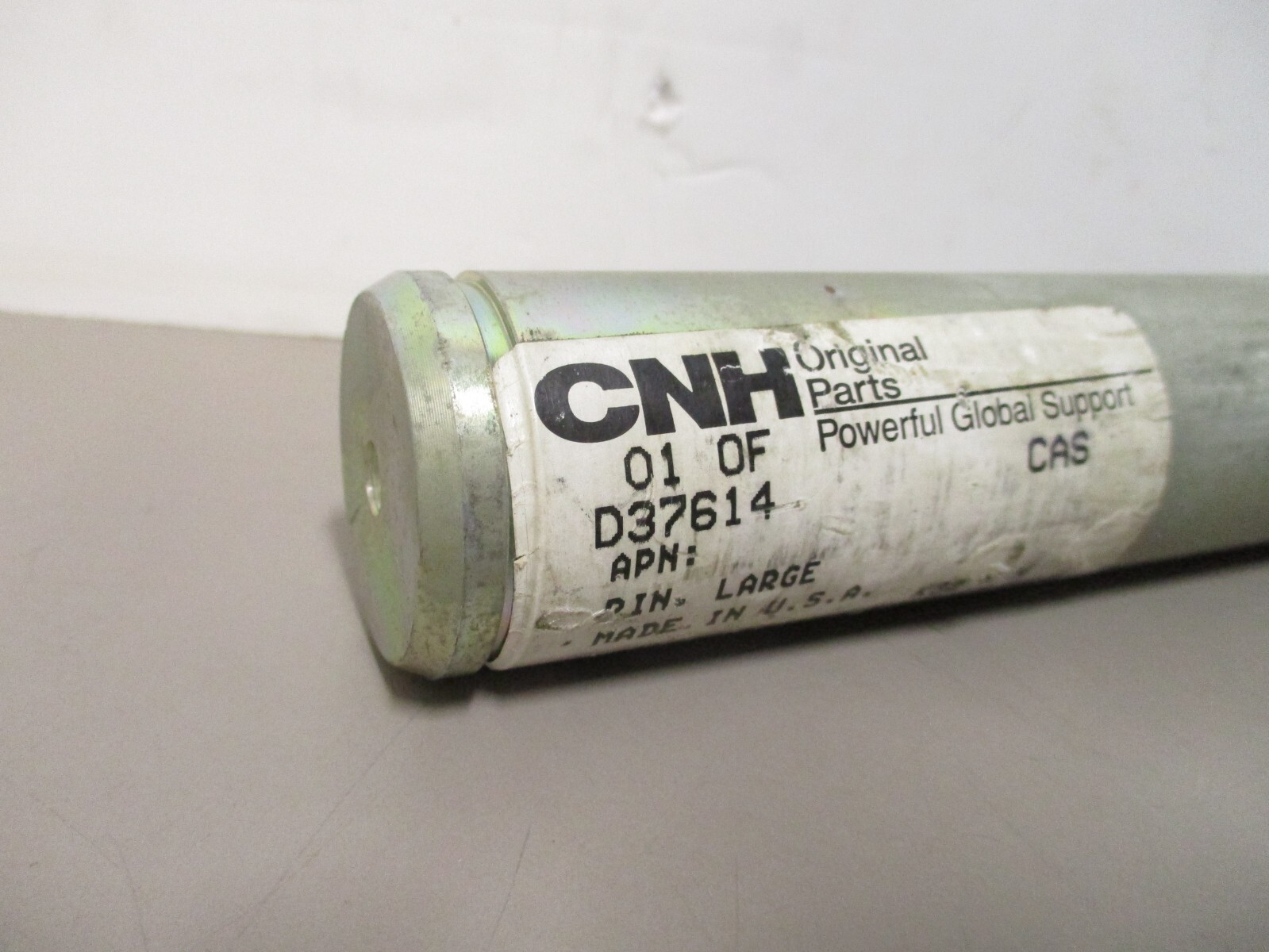 Case CNH D37614 Pin Large Backhoe Bucket 1-1/2″ x 9-3/4″ 47048659 480 580