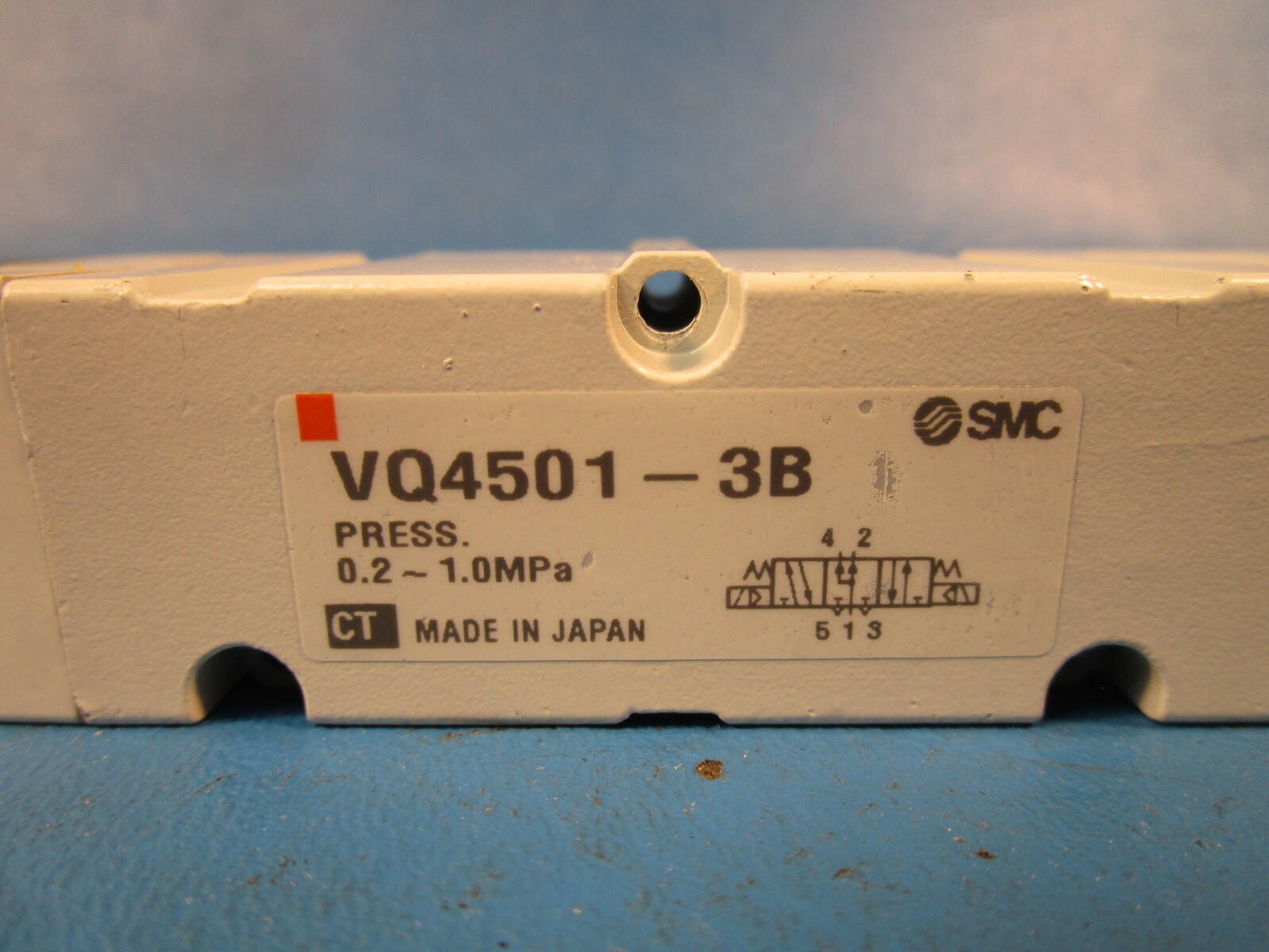 SMC VQ4501-3B Valve, 3 Position, Plug-in, VQ4000 VALVE, SOL 4/5-PORT