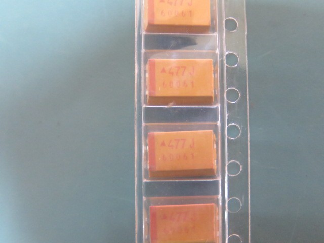 AVX TPSE477K006R0045 Qty of 15 per Lot C 470UF 6V30 10% T TYP E