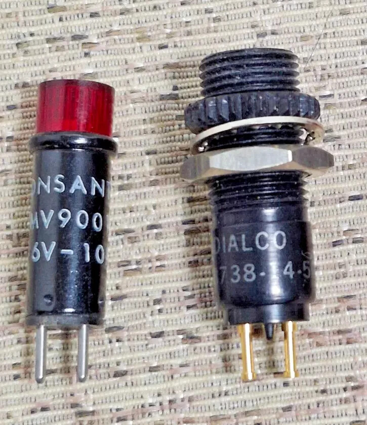 Dialco 250-7538-14-504 Indicator Light Monsanto MV9001 Red 4-6vdc,10ma/ (1 item)