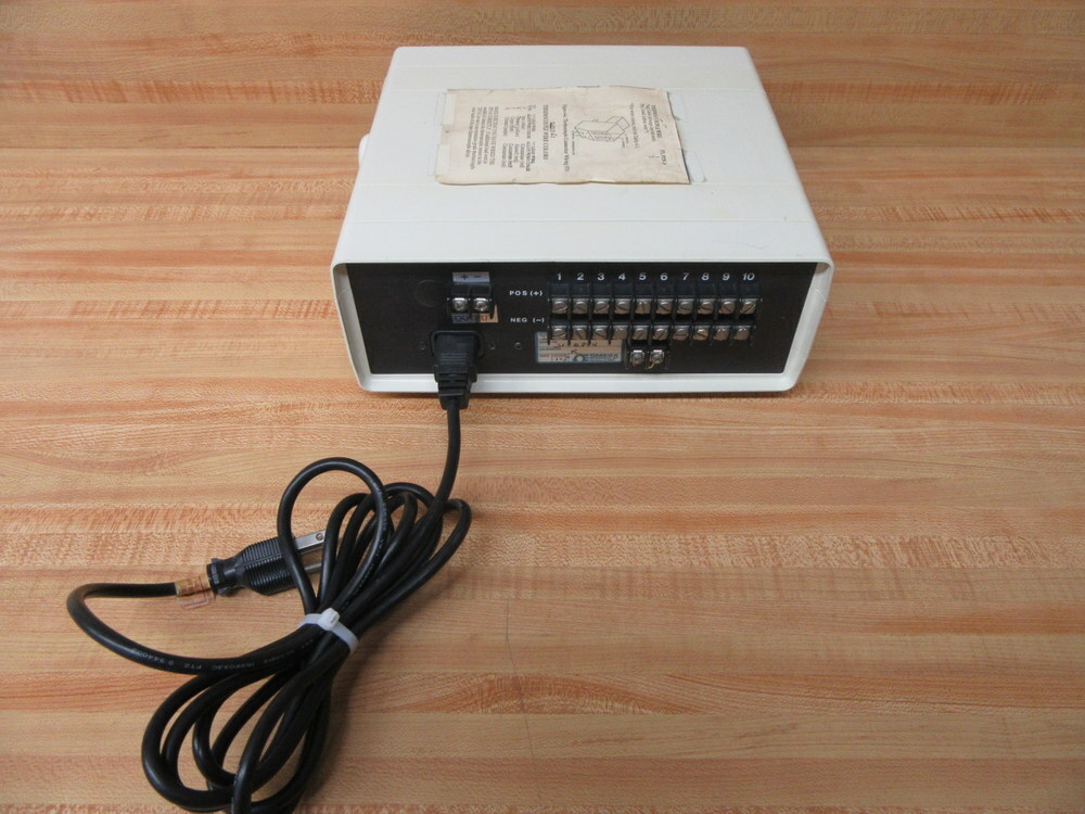 Omega Engineering DP116KC2AMDSS Thermocoupler Temperature Indicator