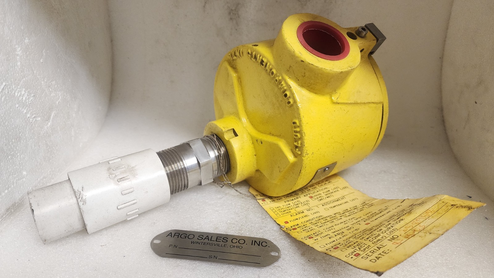 FCI FLT93S-1B1A202C1B00000 115VAC Liquid Flow Quick Ship Fluid Components Intl