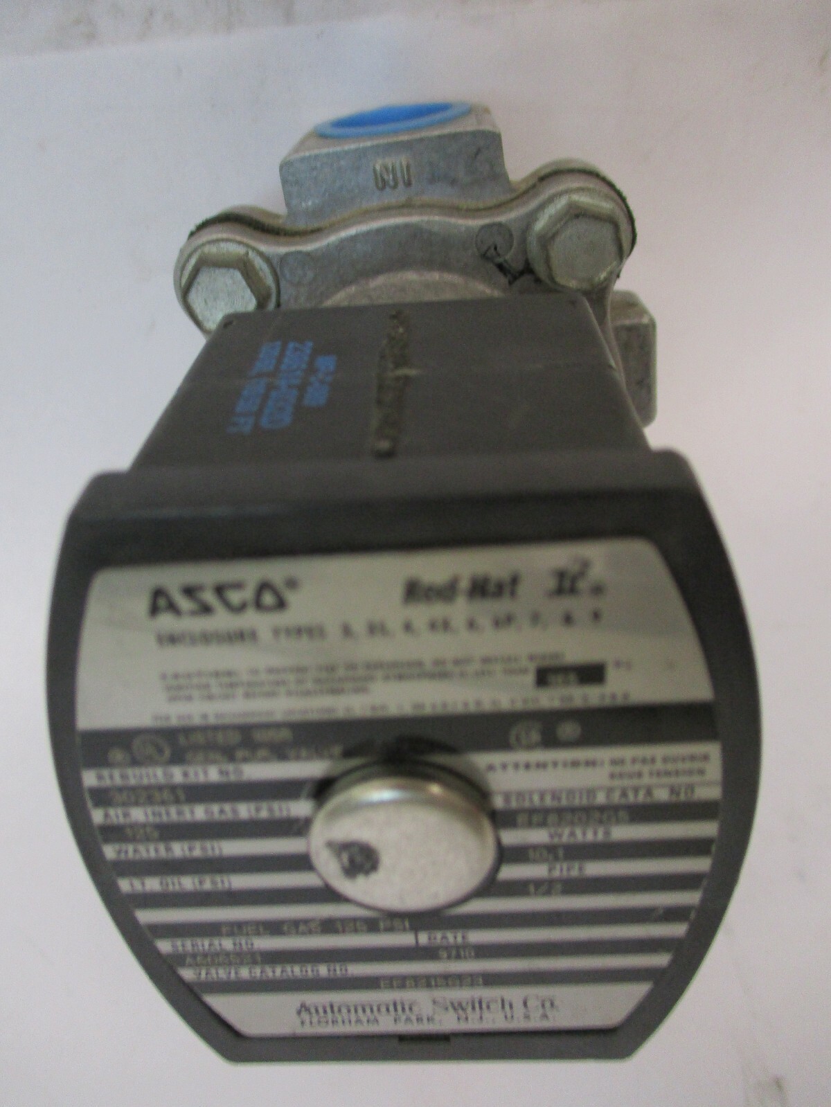 New ASCO Solenoid Valve EF8202G5 EF8215G23 A2058WVS