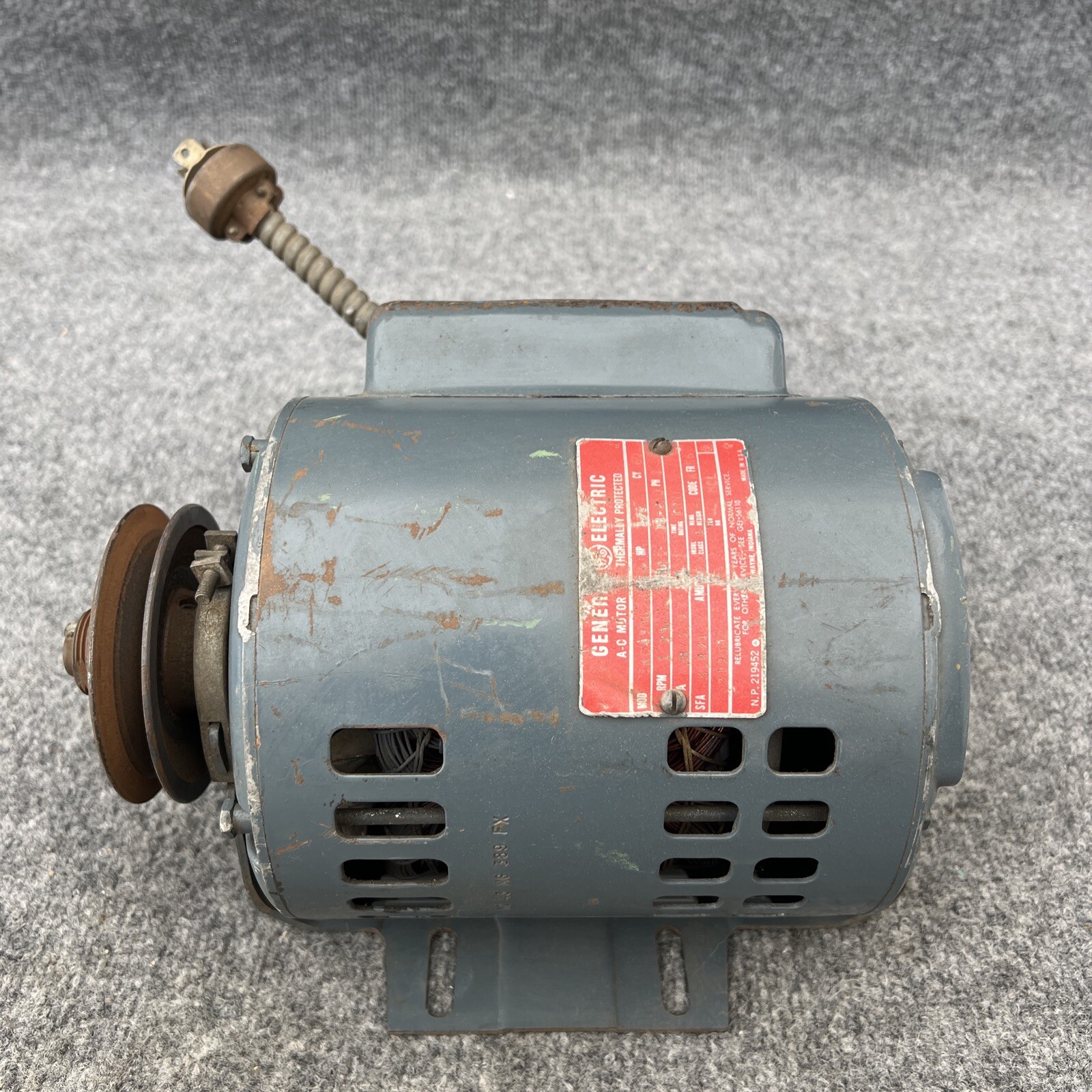 GE 5KC43MG389FX 1/2hp 1725rpm 115/208/230V 1 Pase AC Motor Used