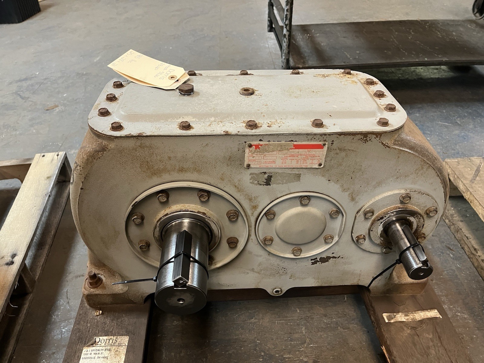 DORRIS,5826,GEAR REDUCER 23HP 1750RPM RATIO 25.976 SHAFTS 2-3/4 & 1-3/8″