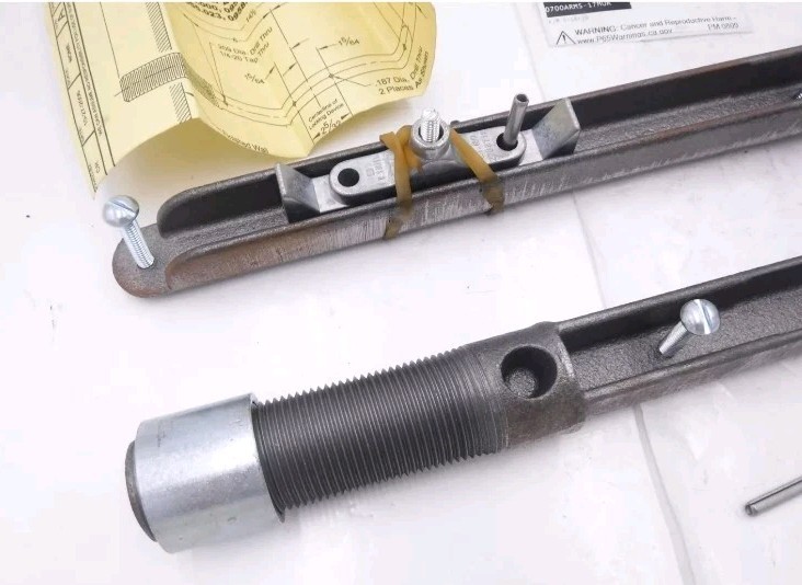 Jay R. Smith S0700ARMS-16KING