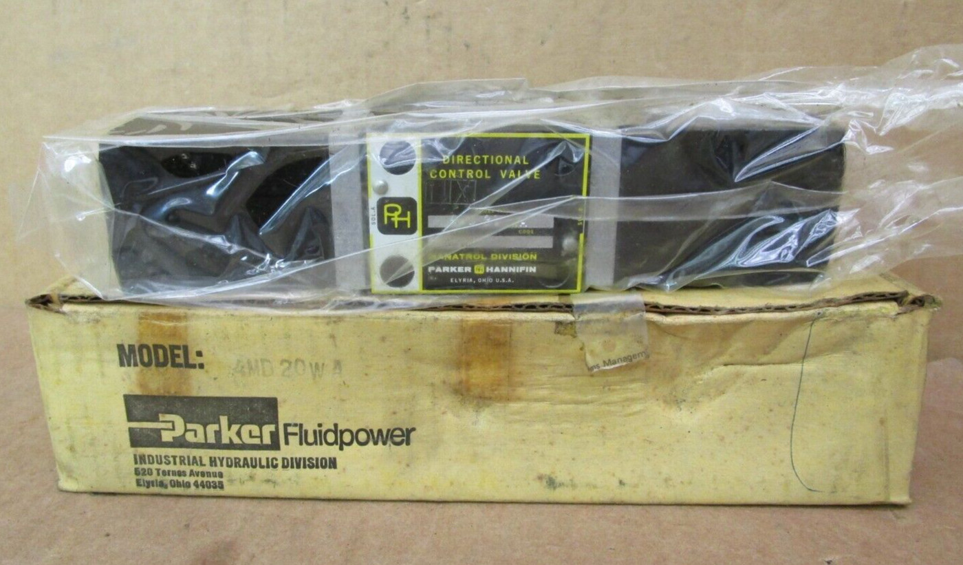 Parker Hydraulic 4 MD 20 WA Directional Control Valve 4MD20WA 50934LR