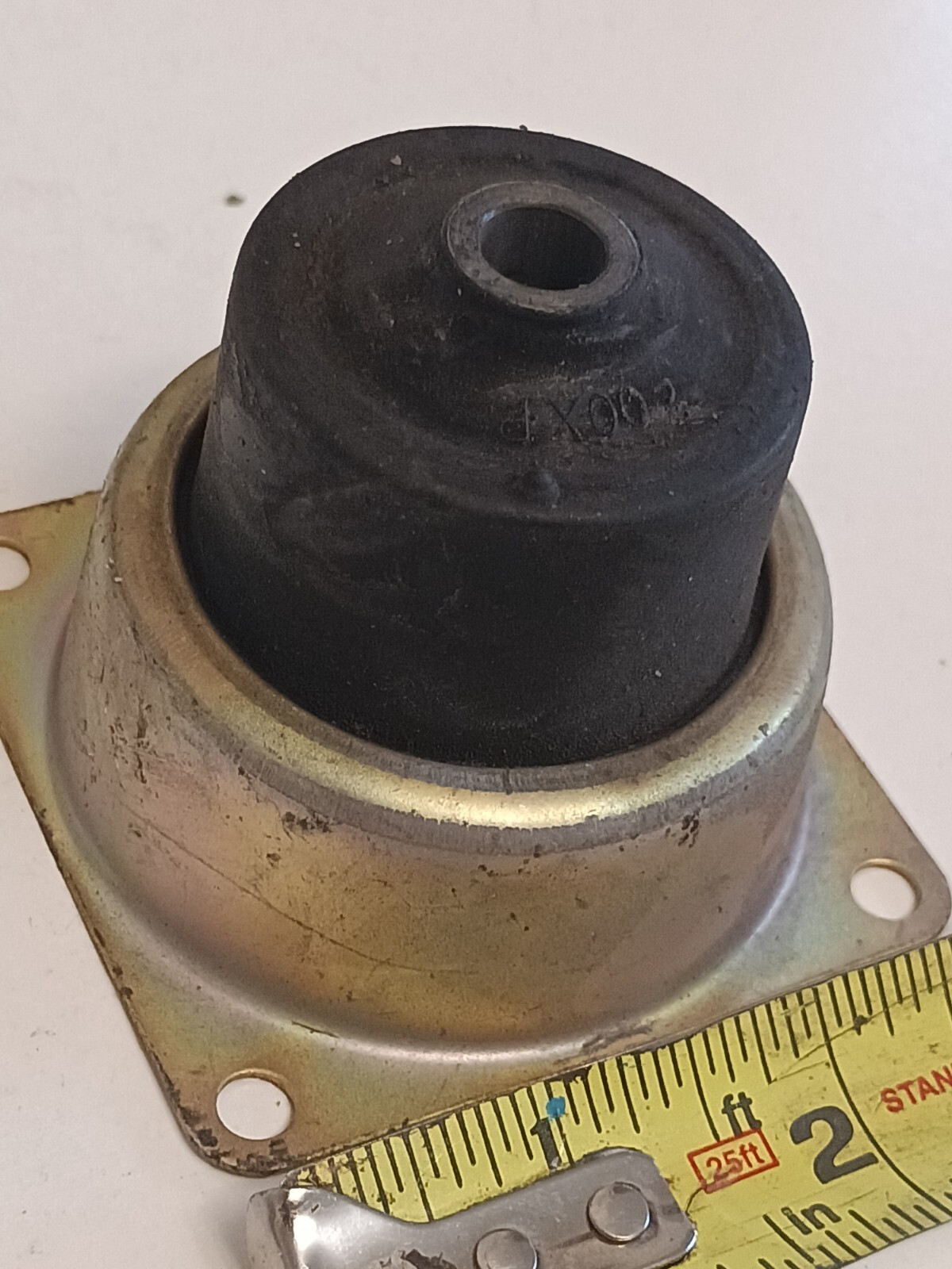3″ x 3″ x 2.38″ bolt down vibration damping dampening mount 6008K71 90 lb