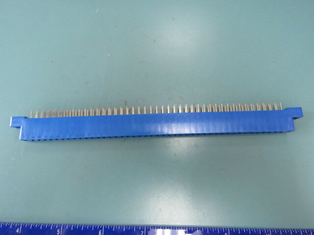 SULLINS EZM43DRSD Qty of 6 per Lot Card Edge connector