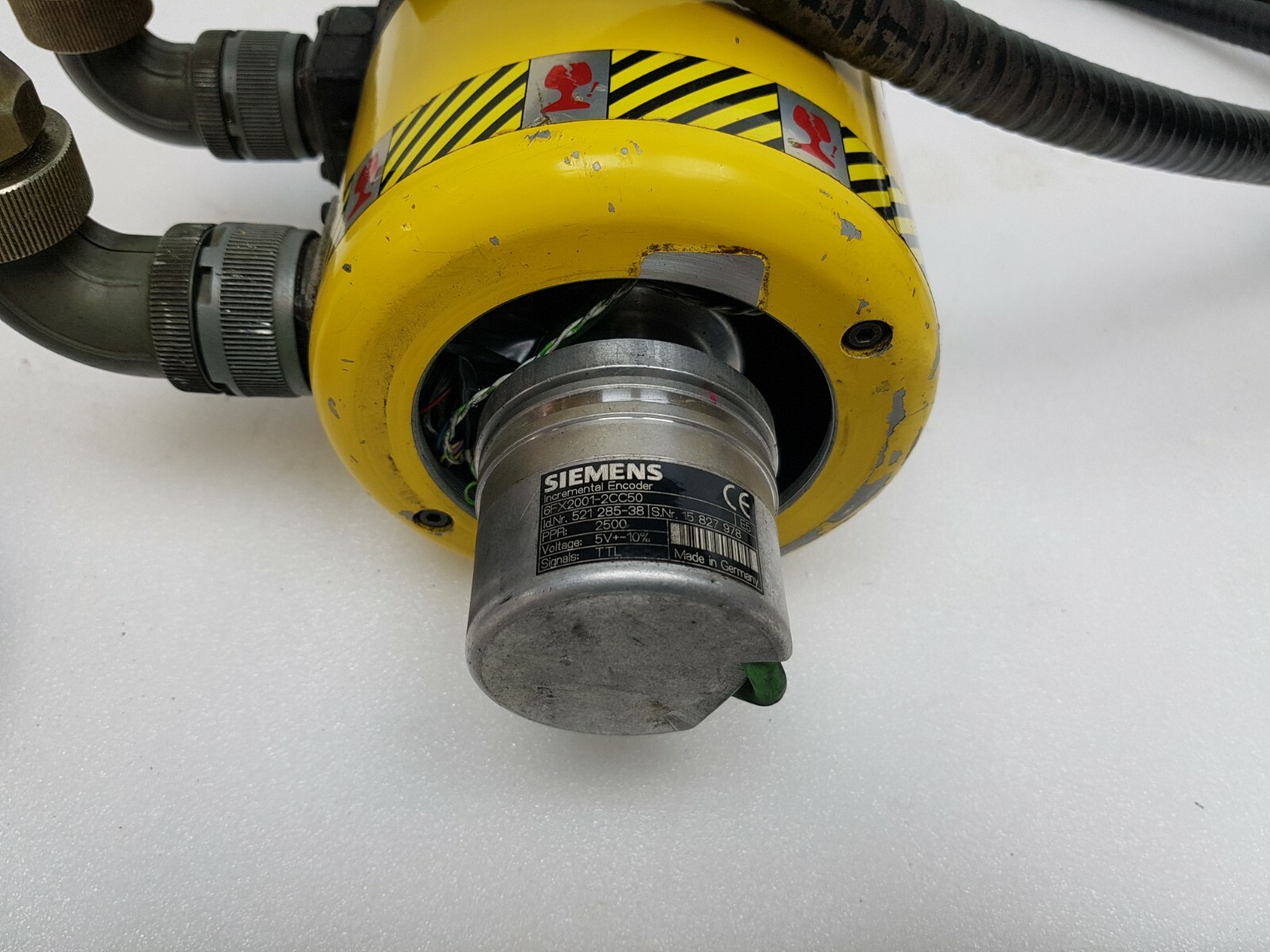 FANUC SERVO MOTOR MODEL 5M A06B-0642-B005, SIEMENS 6FX2001-2CC50