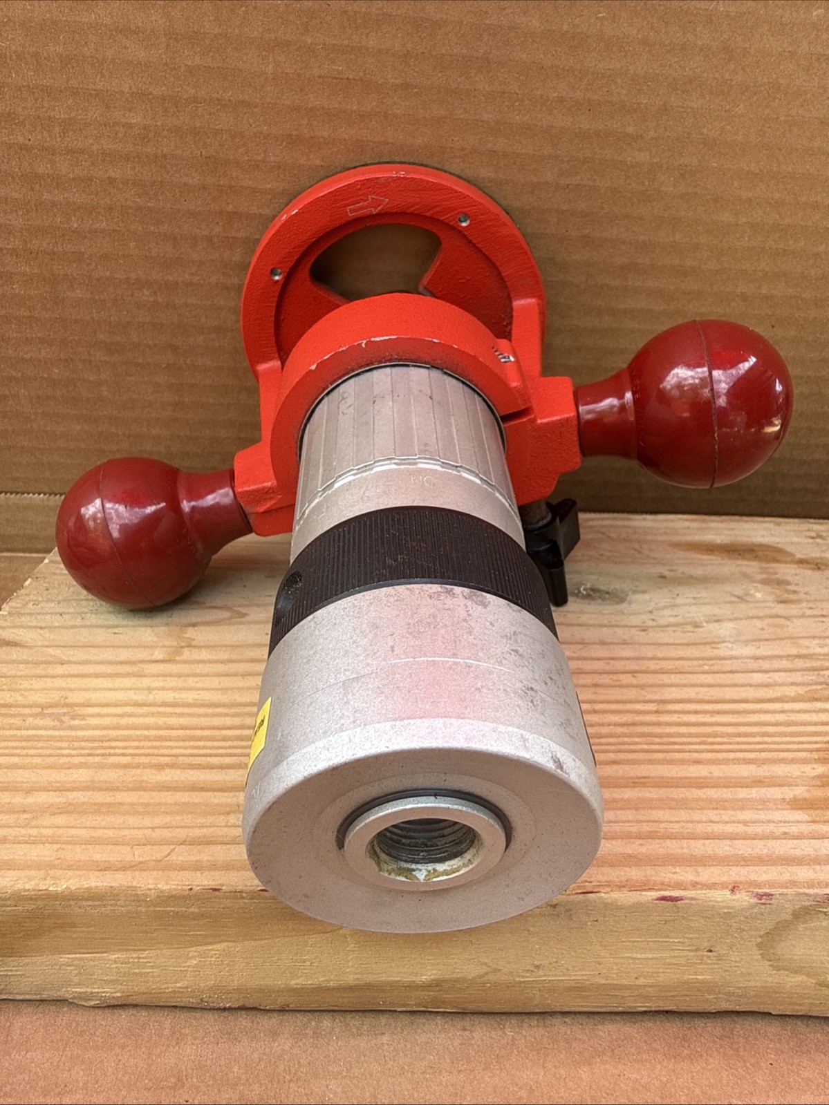 Sioux RT1981 Industrial Pneumatic Router 1.5 HP