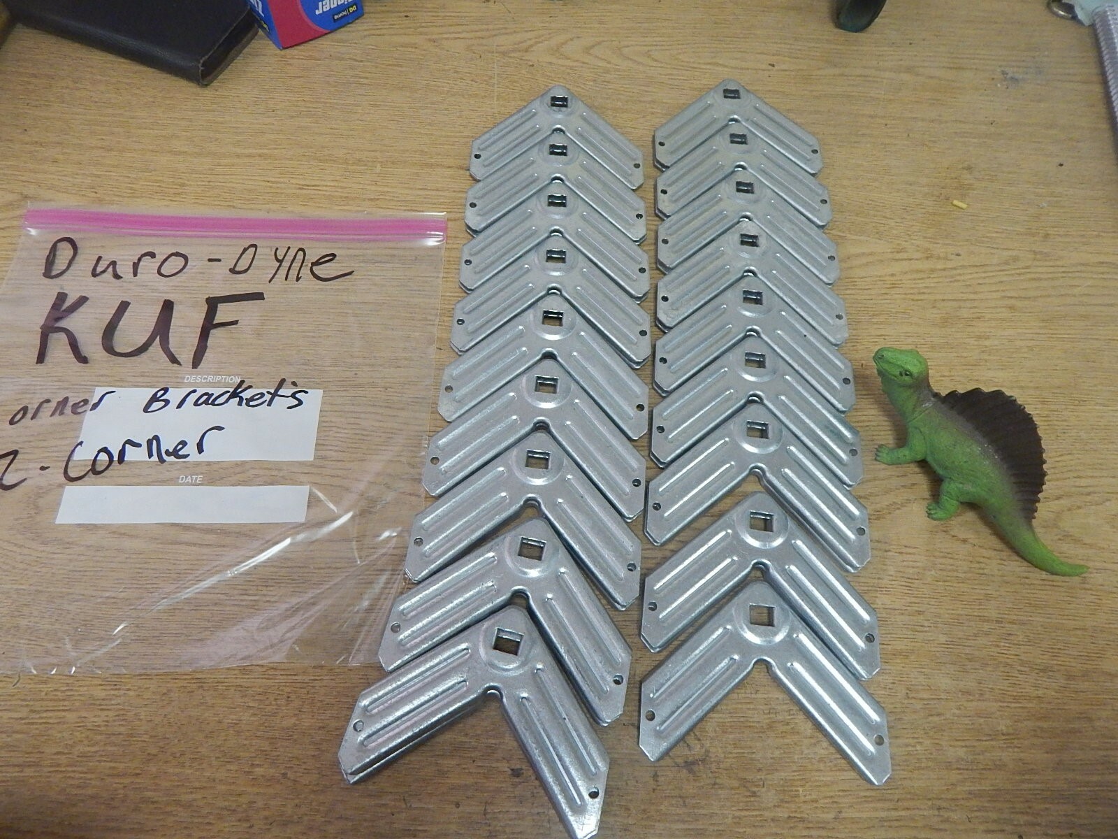 Duro-Dyne EZ-Corner KUF Corner Bracket, Lot of 36 *FREE SHIPPING*
