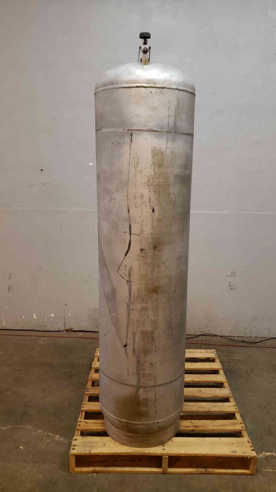 83″ Stainless Steel Storage Tank (SKU: 3084AA)(3084AA)