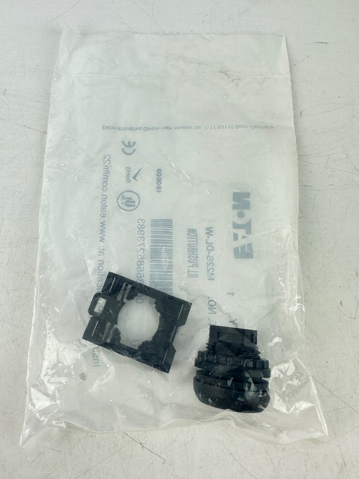 Eaton M22S-DL-W White Illuminated Push Button Operator