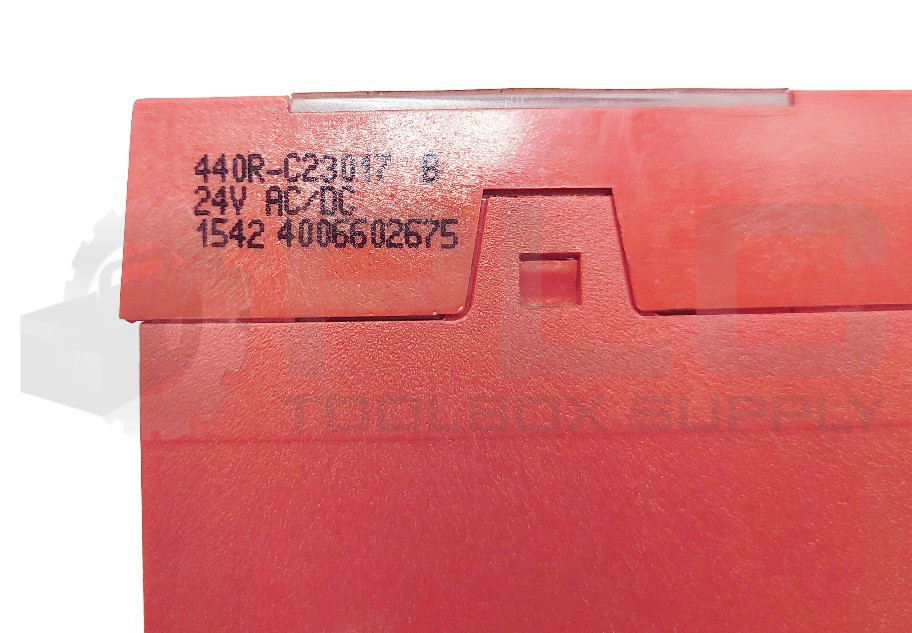 NEW ALLEN BRADLEY 440R-C23017 /B SAFETY RELAY UNIT 24V AC/DC MINOTAUR MSR6R/T