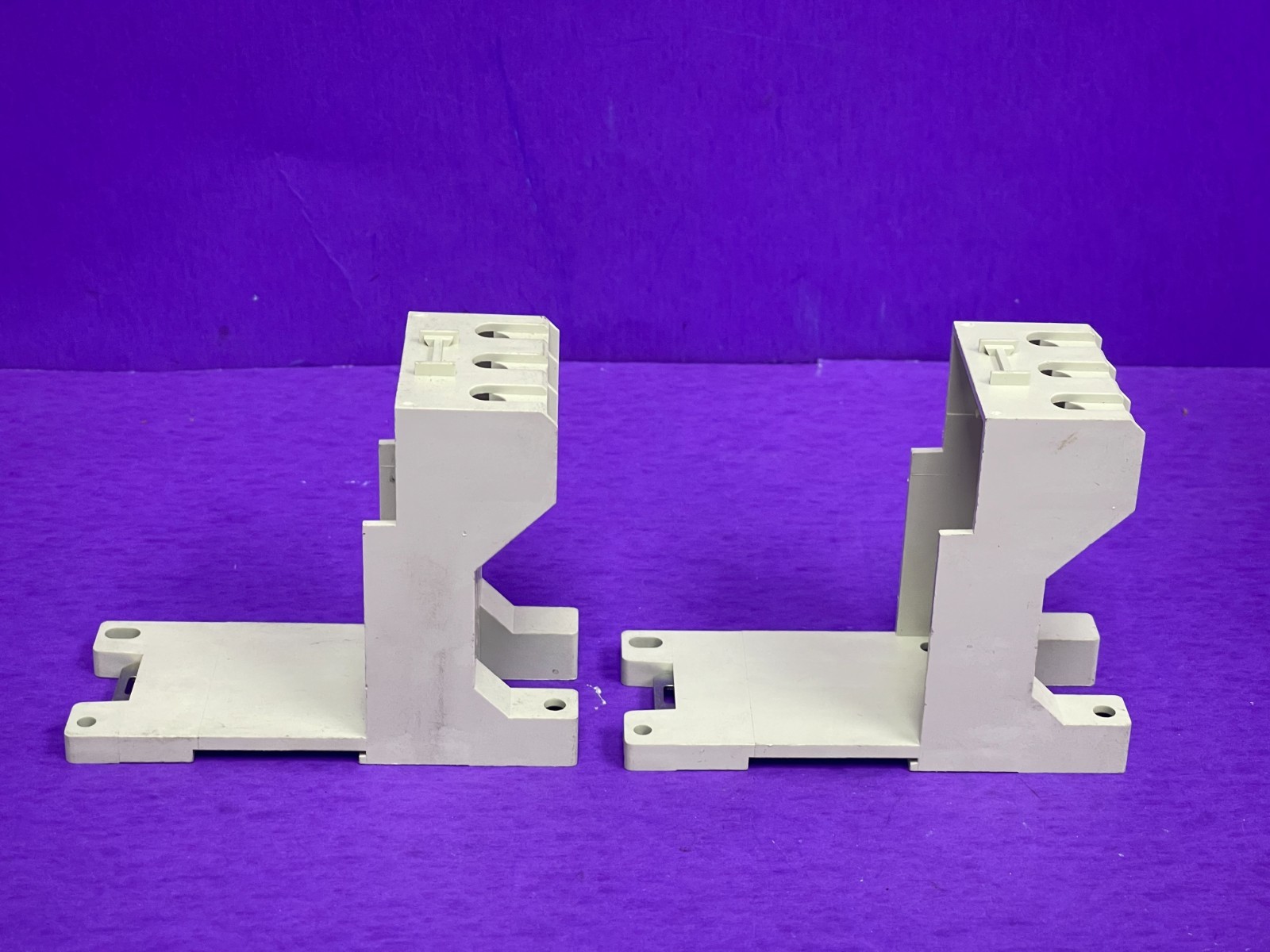 Cutler-Hammer C306TB1 Series A1 32A Terminal Base DIN Rail/Panel Adapter (2pcs)