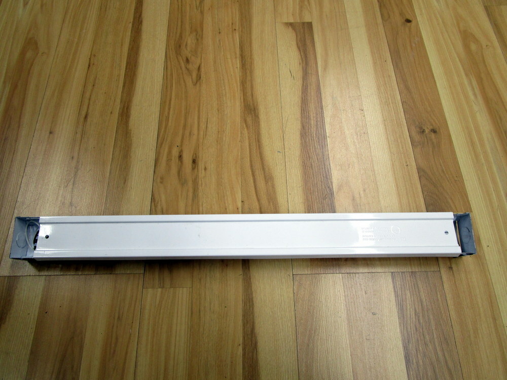 Lithonia Lighting GEB101S Low Profile Strip Lamp