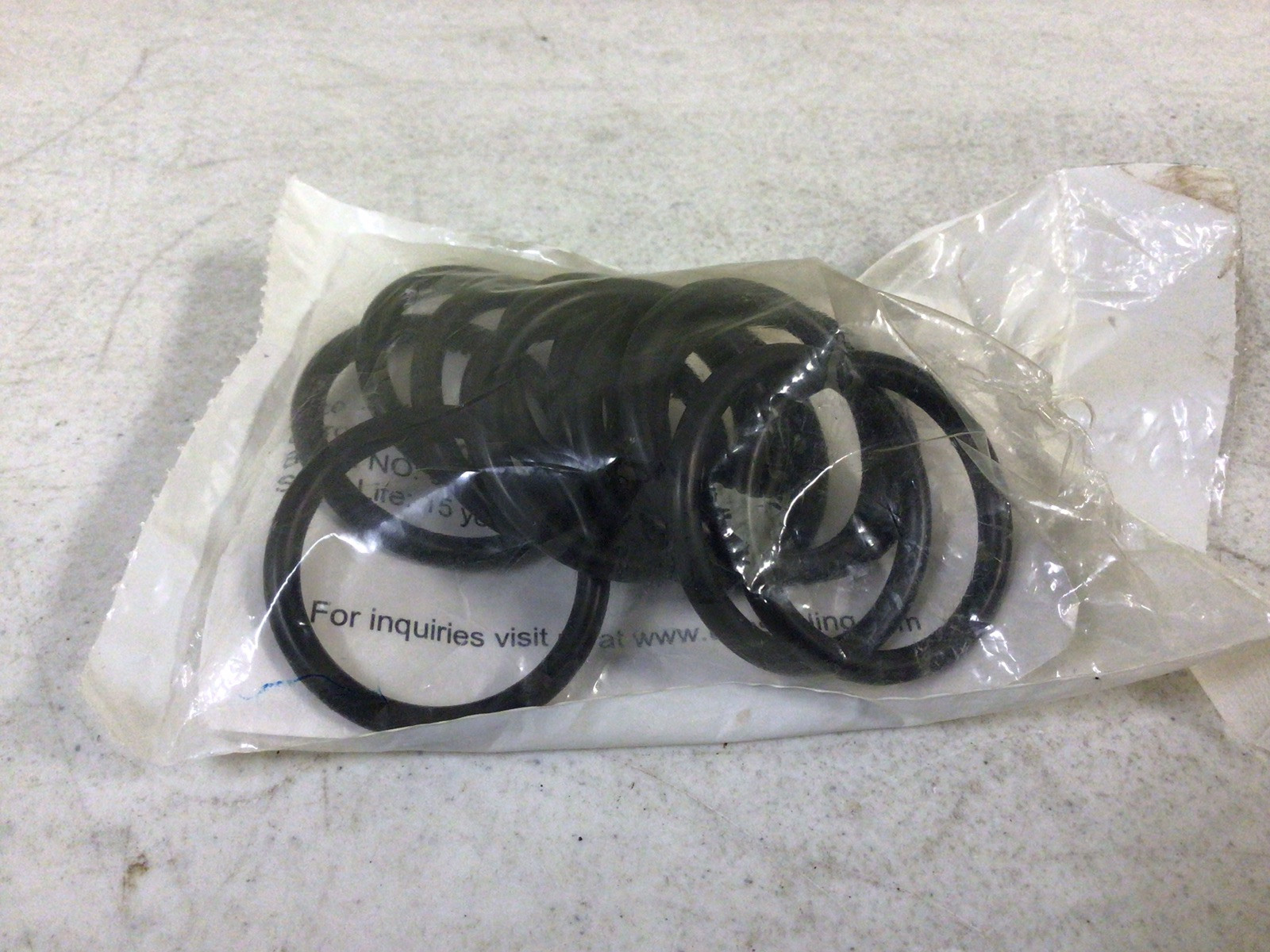 NEW, PACK OF 13, USA SEALING BUNA N 4×32 O-RING, BLACK, FREE SHIPPING