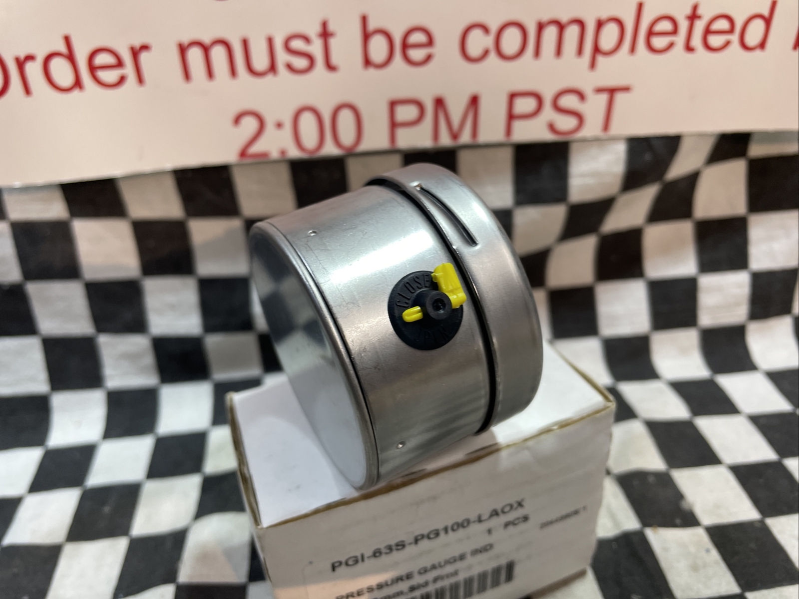 SWAGELOK PGI-63S-PG100-LAOX, Pressure Gauge 1/4″ npt, 100 PSI, SHIPSAMEDAY#131V3