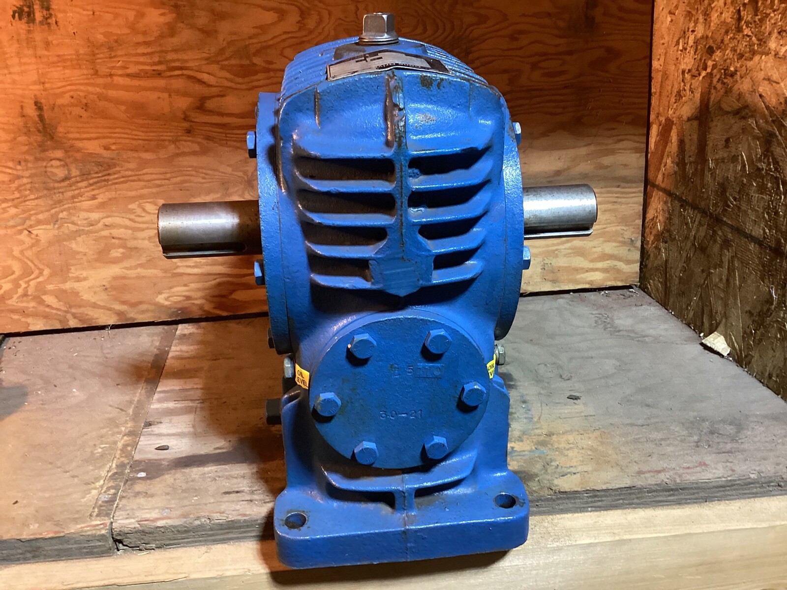 Cone Drive….MHU30-3….40:1 Ratio…Gear Reducer…NOS