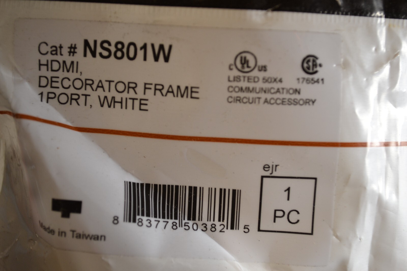 Hubbell Wiring Systems NS801W HDMI, Decorator Frame 1 Port (White)