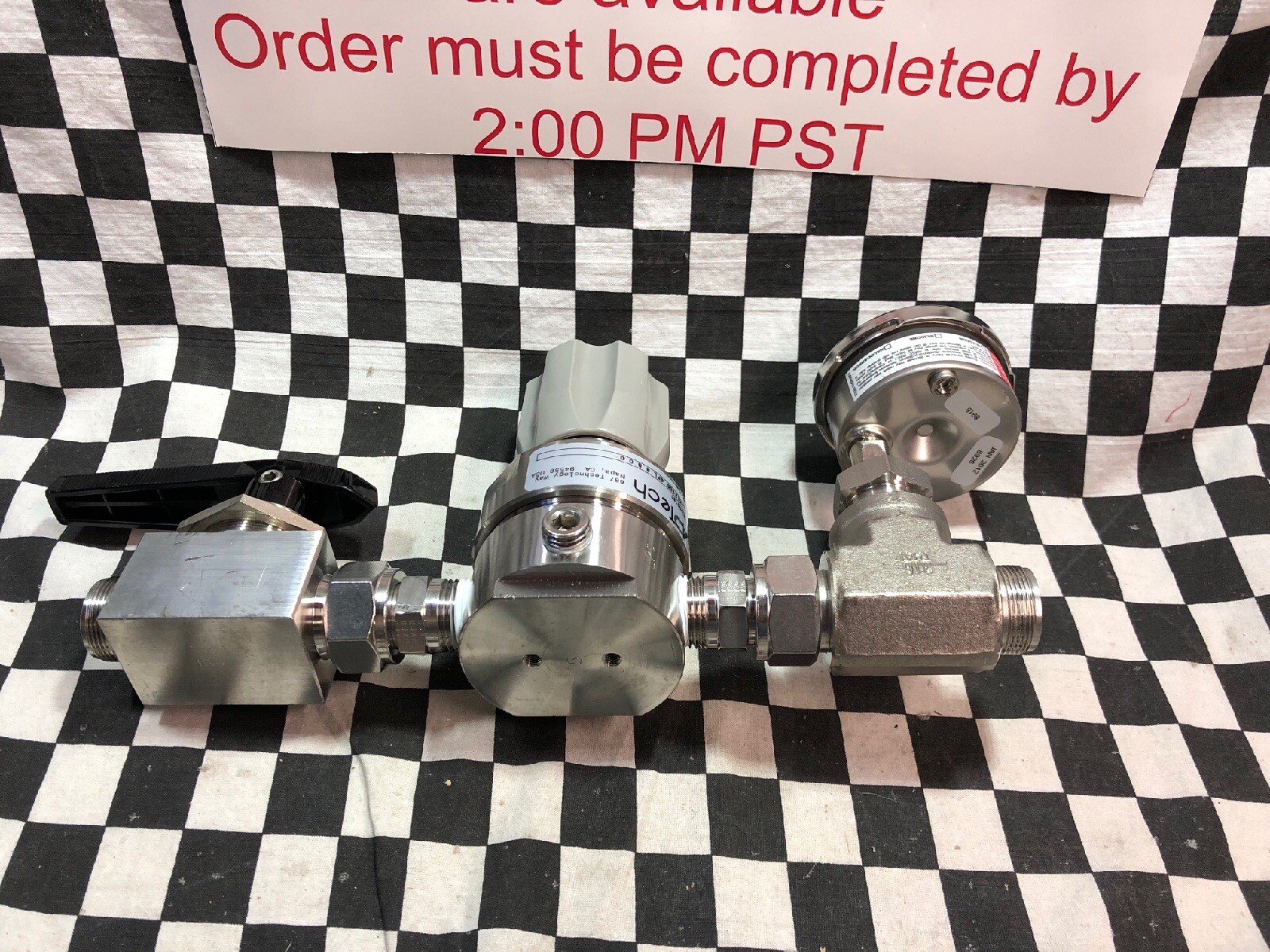 APTECH Pressure Regulartor AK1215S4PL8800, SS-45S12, ATC-910-00135, 12ET12-316