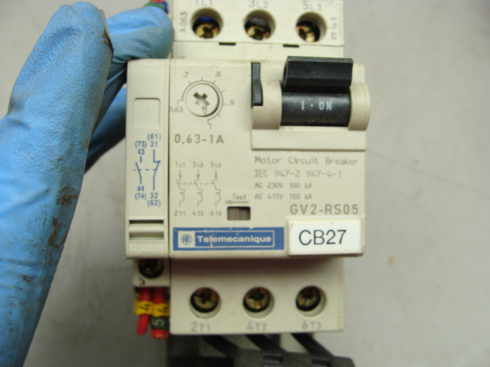 LOT OF 2 TELEMECANIQUE CIRCUIT BREAKERS GV2-RS05 W/AUX CONTACT LC1D0910 GV2-AN11
