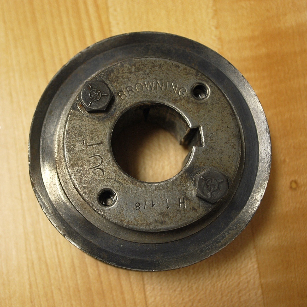 Browning B328M20H Timing Pulley. Attached is a Browning #H1 1/8 Hub. – USED