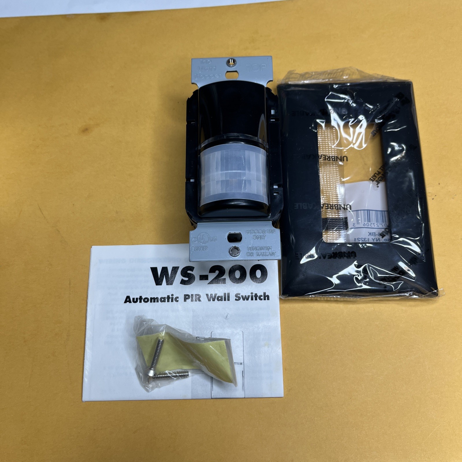 Watt Stopper WS-200-B Passive IR Automated Wall Switch 120-277 VAC 60 Hz Black