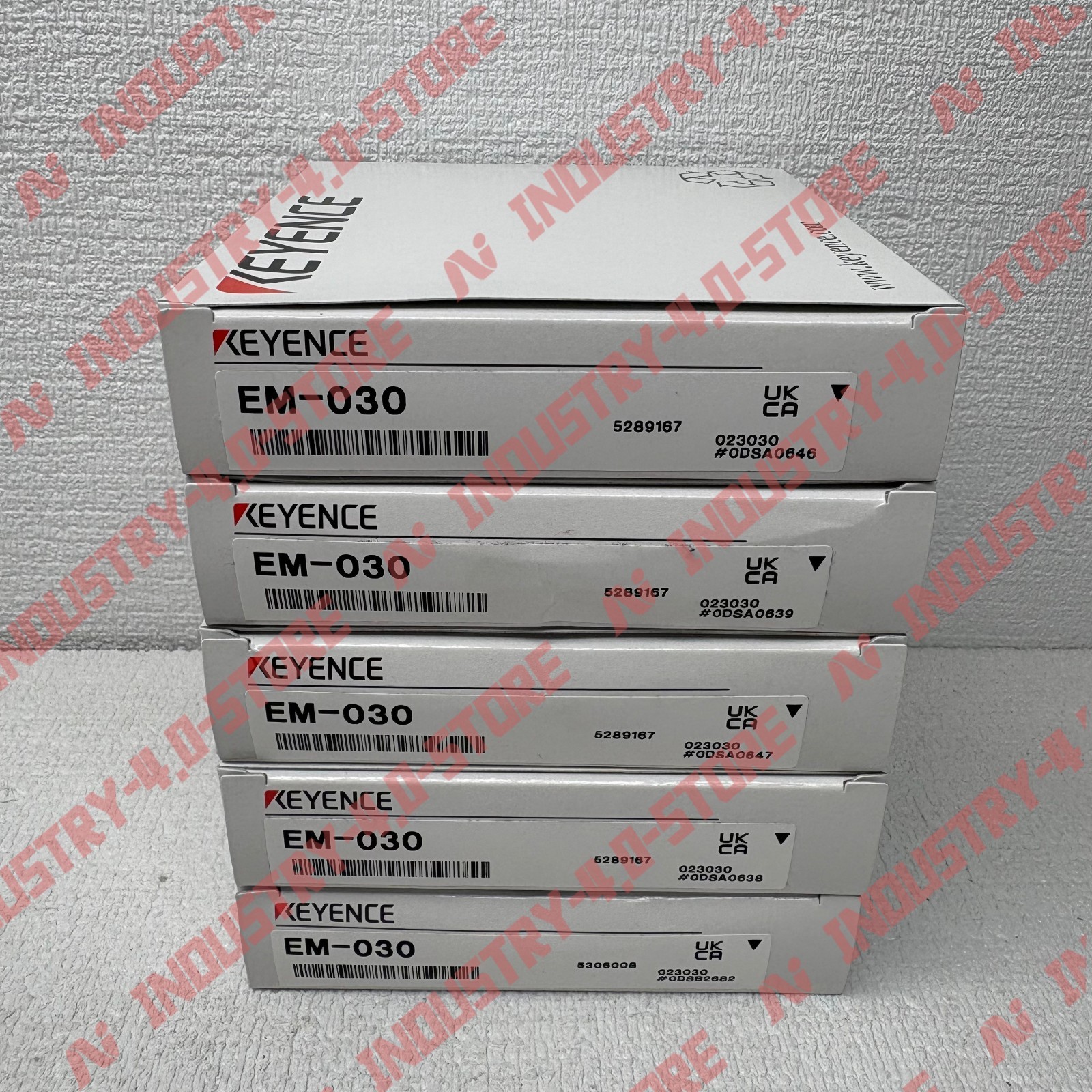 Keyence EM-030 proximity transducer#1pcs new in box