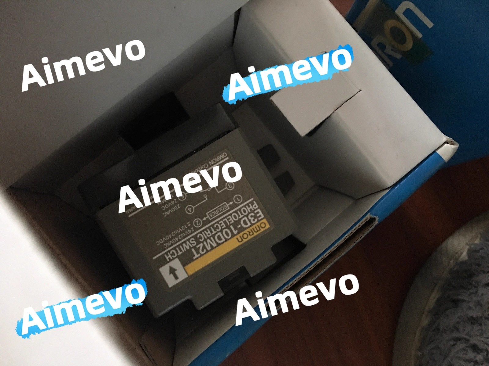 E3D-10DM2T – Photoelectric Sensor Switch