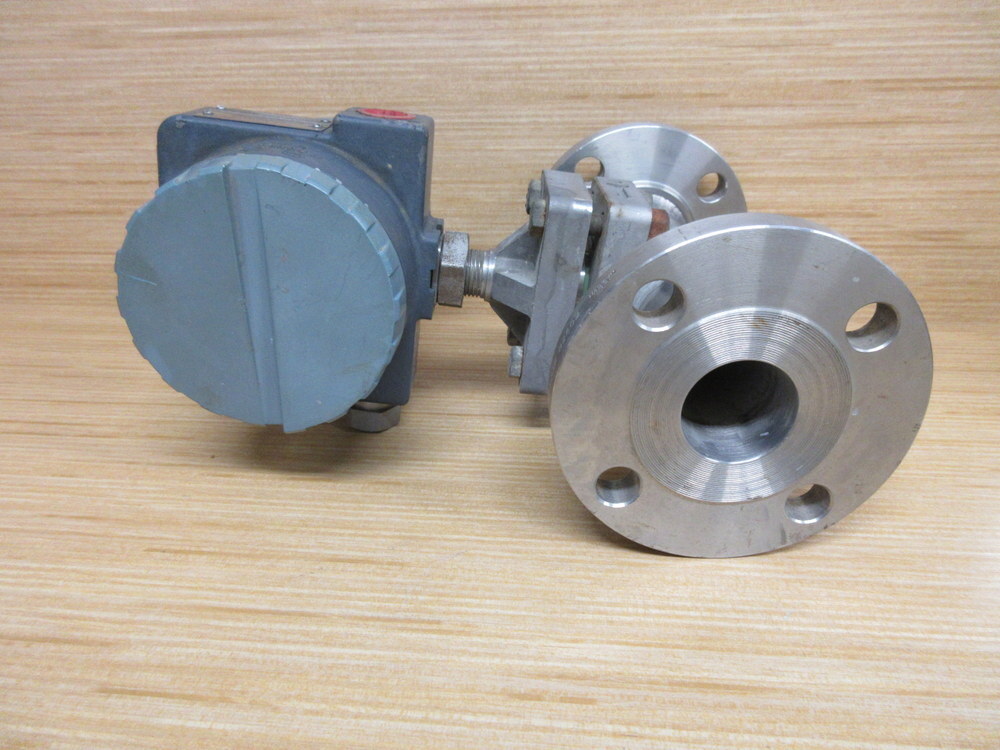 Foxboro E83 L-1HS10SP Vortex Flowmeter E83L1HS10SP