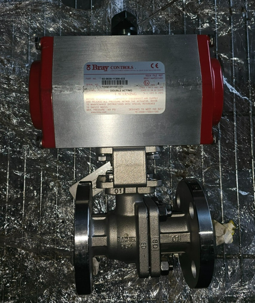 Bray 92-0830-11300-532 Pneumatic Actuator w/Flowtek F15 SST 1 1/2″ Ball Valve