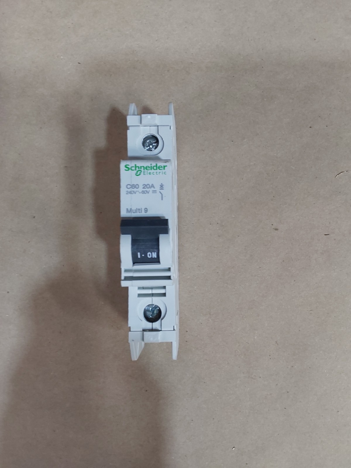 Schneider Electric C60 20A Multi 9 240v 60v