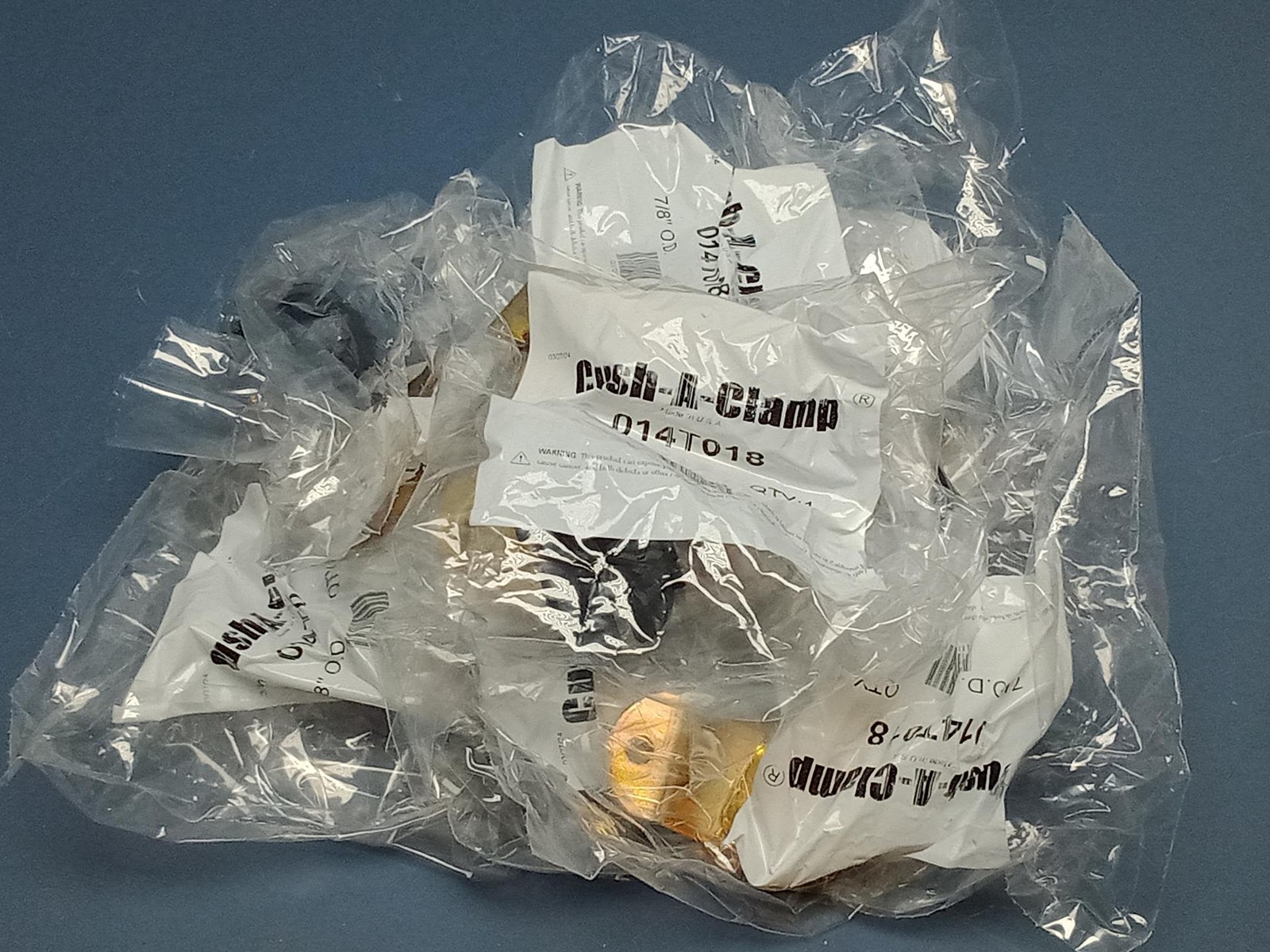 Lot of 10 Cush-A-Clamp – 014T018 – EG Channel Mount Cushion Clamp 7/8″ – NEW