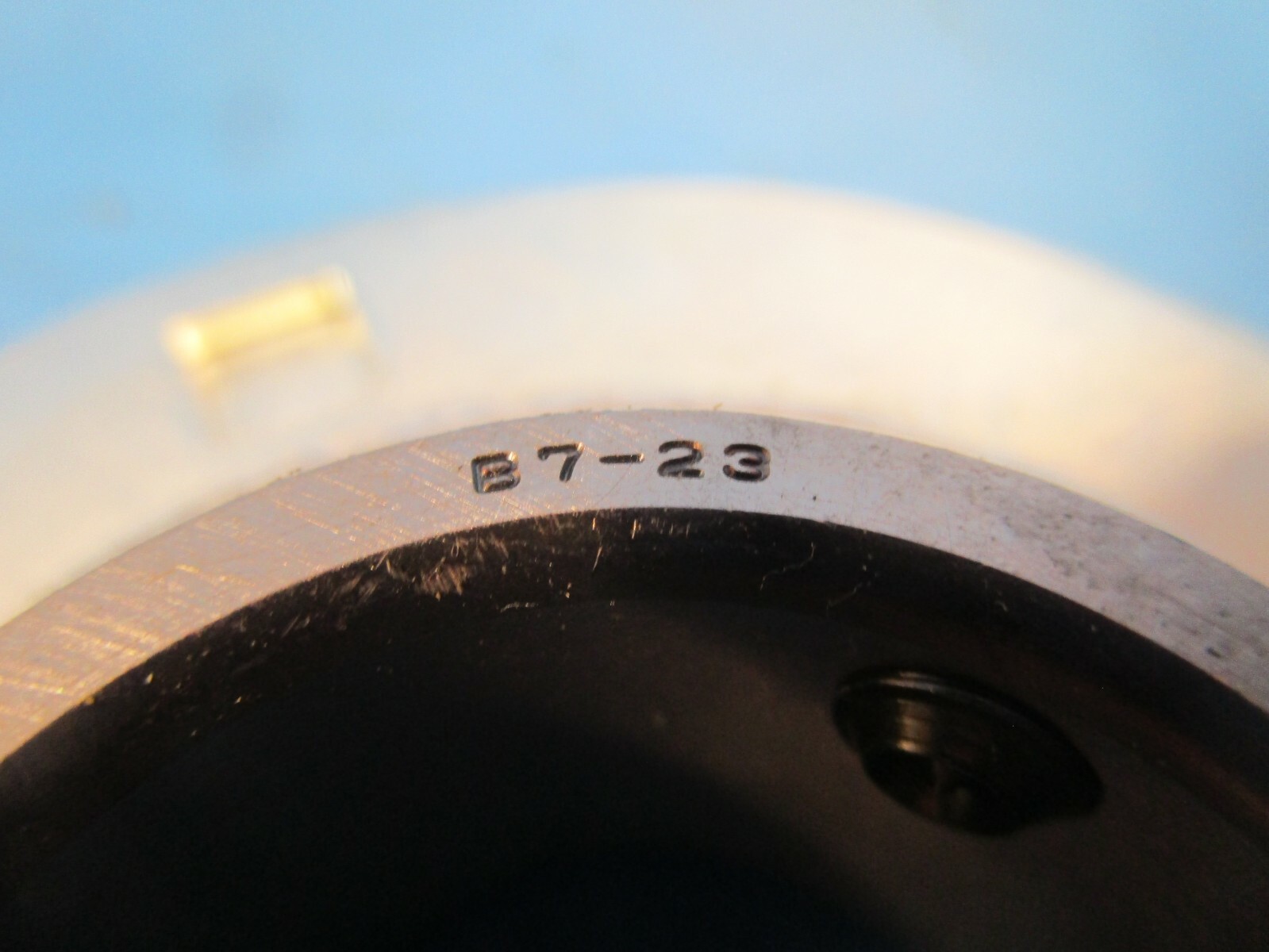 AMI BPF7-23, 3 Bolt Flange Unit, Set Screw Bearing Insert, 1 7/16 Bore