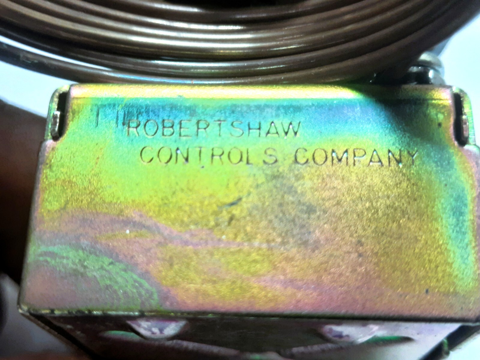 ROBERTSHAW CONTROLS EA3-106-48 05K7 THERMOSTAT RANGE OF 20°C TO 120°C.