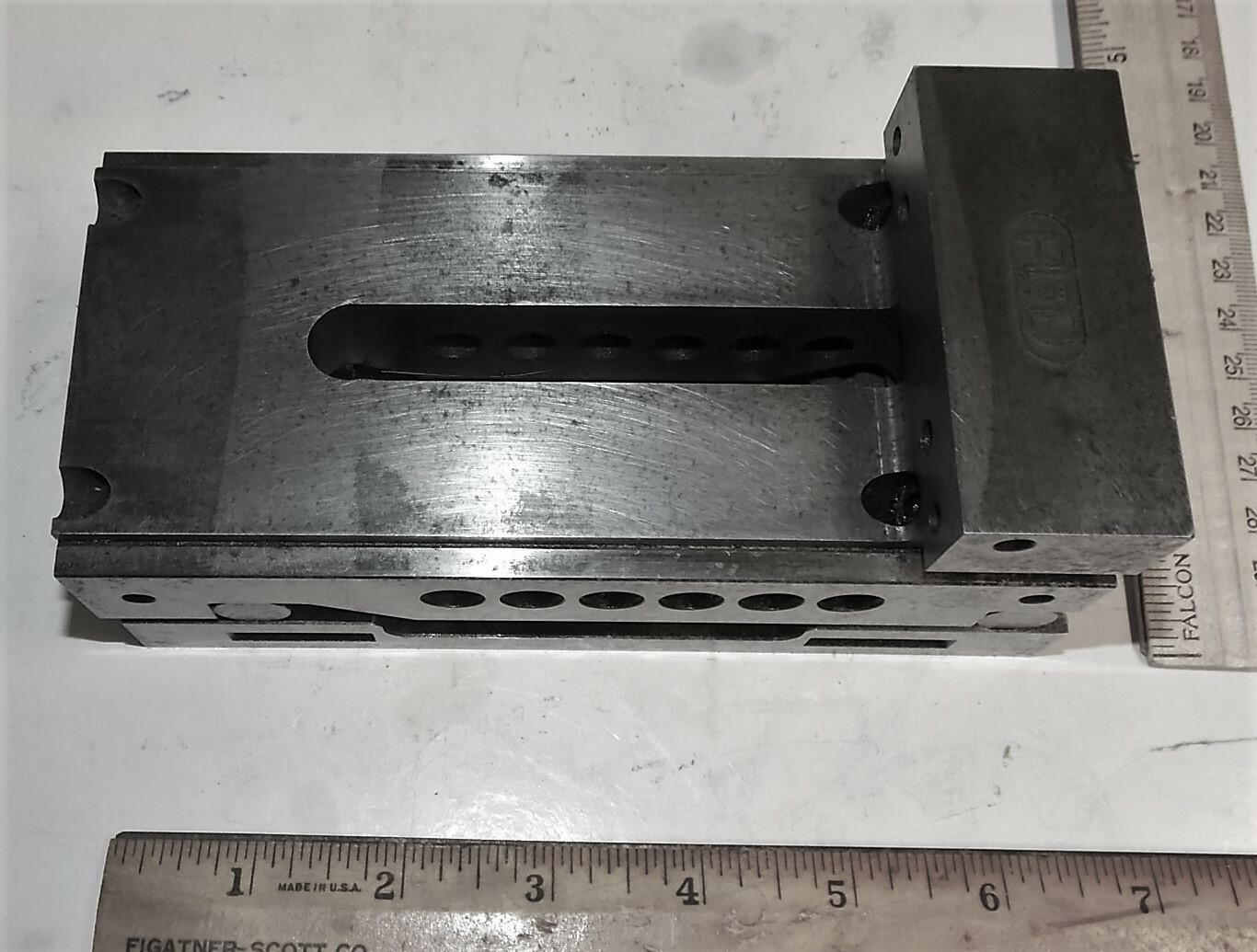 TOOLMAKERS SINE VICE, 3″X3/4″X3″ HARDEN & GROUND, MISSING JAW