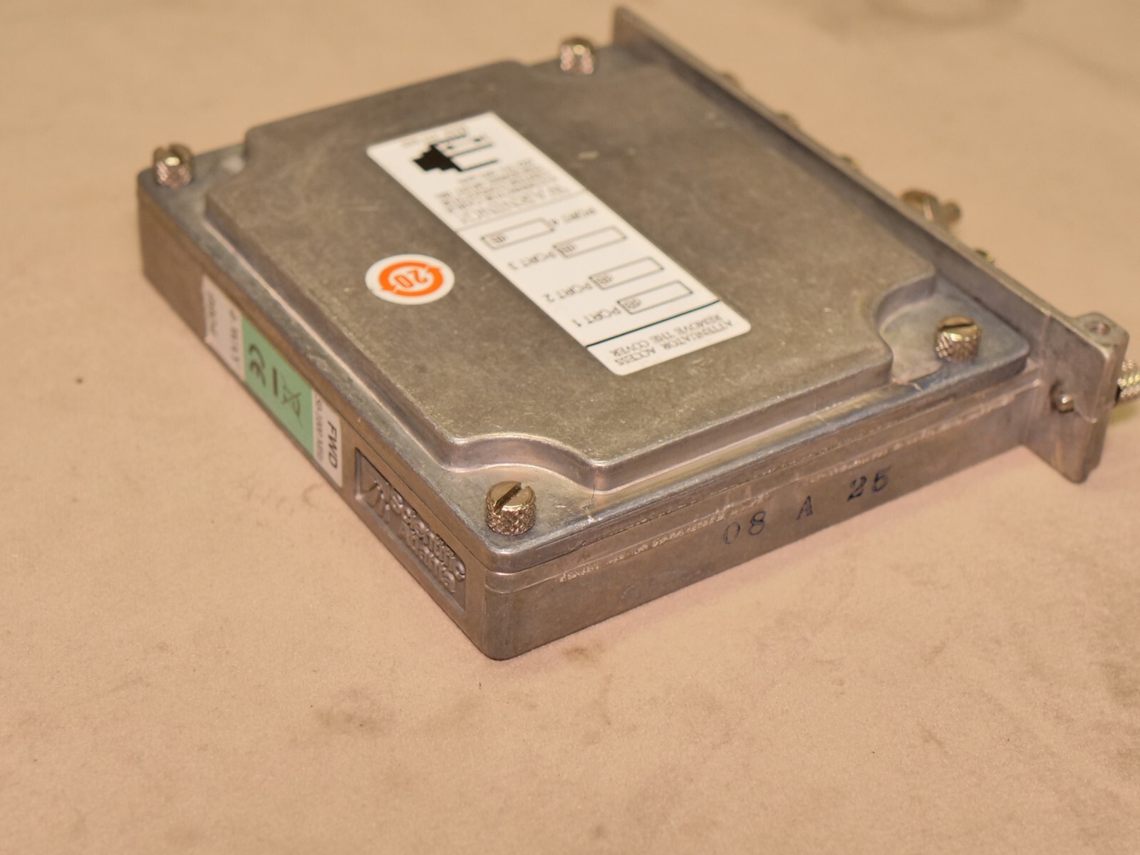 Scientific Atlanta or Cisco 9904 4-Way Splitter FWD 50-1000MHz