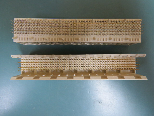 FCI HM1W54ZTR030H6P Qty of 3 per Lot Connector 240Pin 5Row DIN power