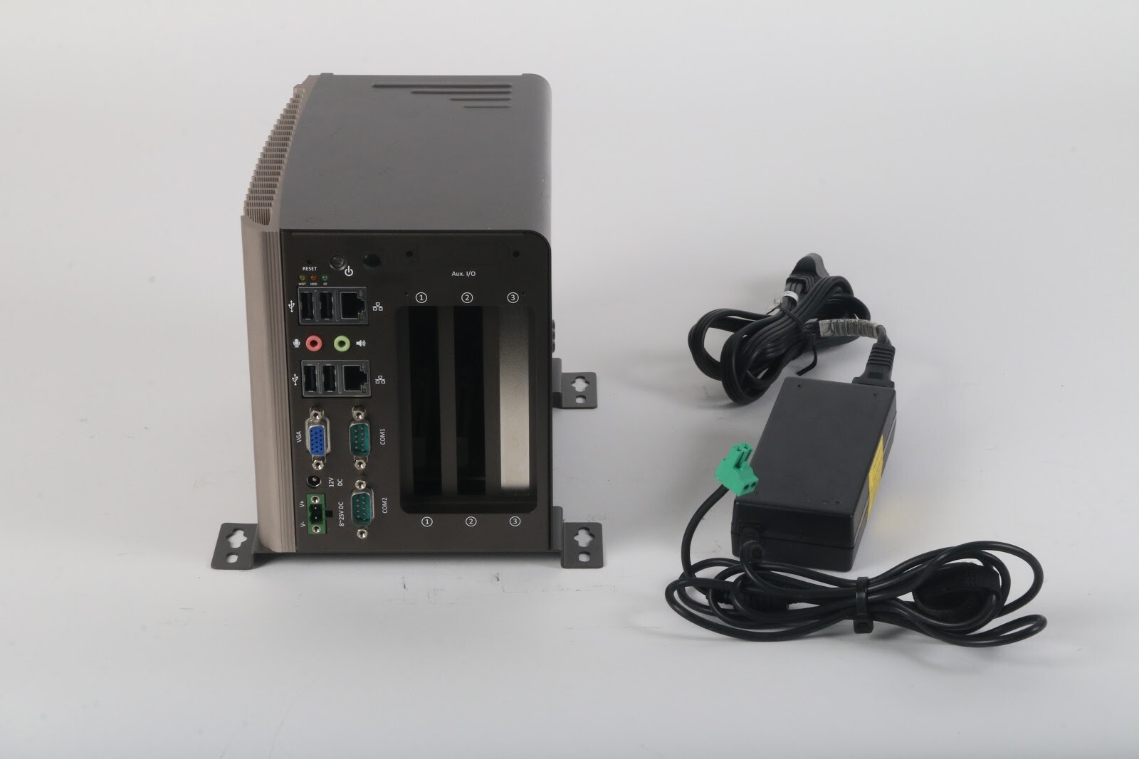 Neousys Technology Nuvo 2030+ Intel Atom D525 @ 1.80GHz / 4GB RAM / 500GB HDD