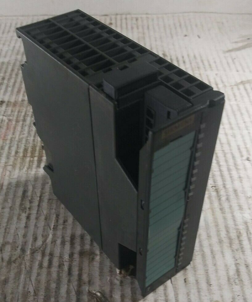 1 USED SIEMENS 6ES7 322-1BH01-0AA0 OUTPUT MODULE ***MAKE OFFER***