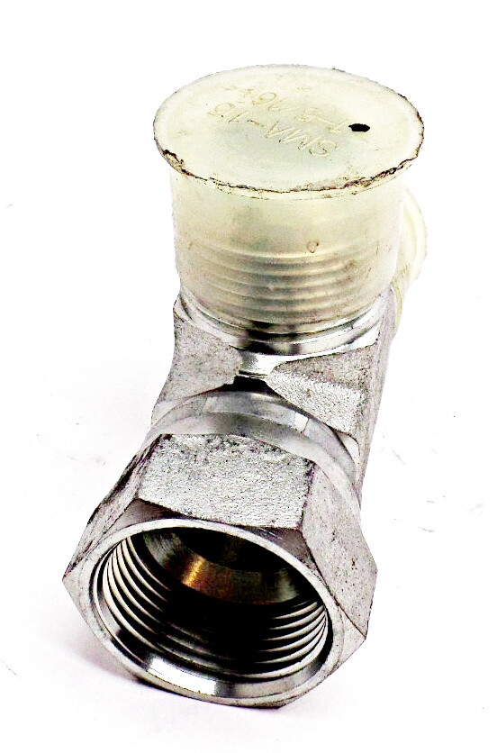 LOT OF 2 PARKER SWIVEL COUPLER TEE SMA-16 -1-5/”16X1-5/16″ FEMALE ADAPT TO MALE