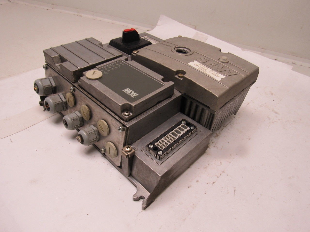 Sew Eurodrive MFI21A/MM03/Z18A Movimot 0.37KW Field Distributor WYE Connection